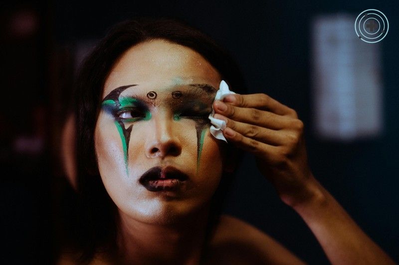 4. Desmaquilla correctamente y con productos adecuados