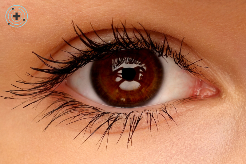 9️⃣ No olvides el contorno de ojos