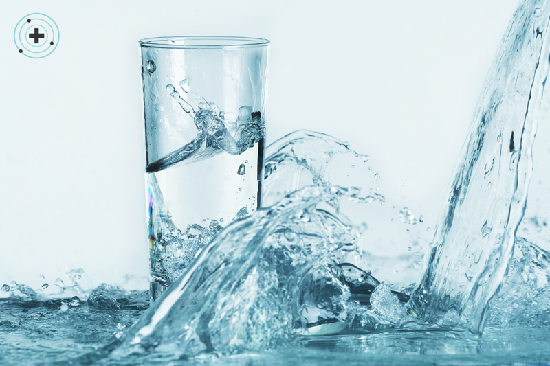 Hidratación constante: tu mejor escudo contra el golpe de calor